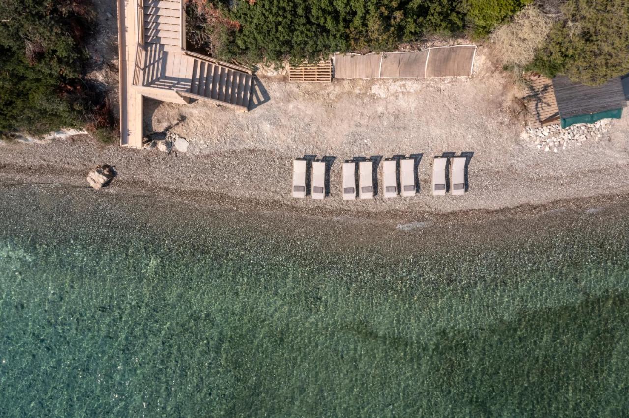 Villa Aura Loutraki Exterior photo